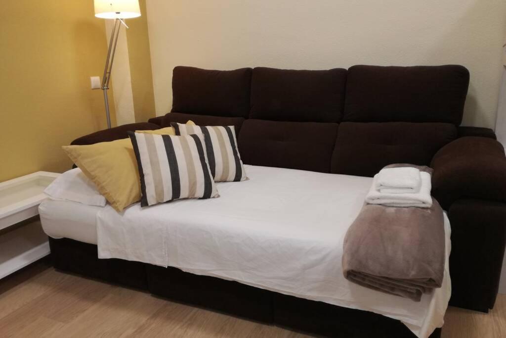 Cozy And Well Located Apartment In The Center Of Севилья Экстерьер фото